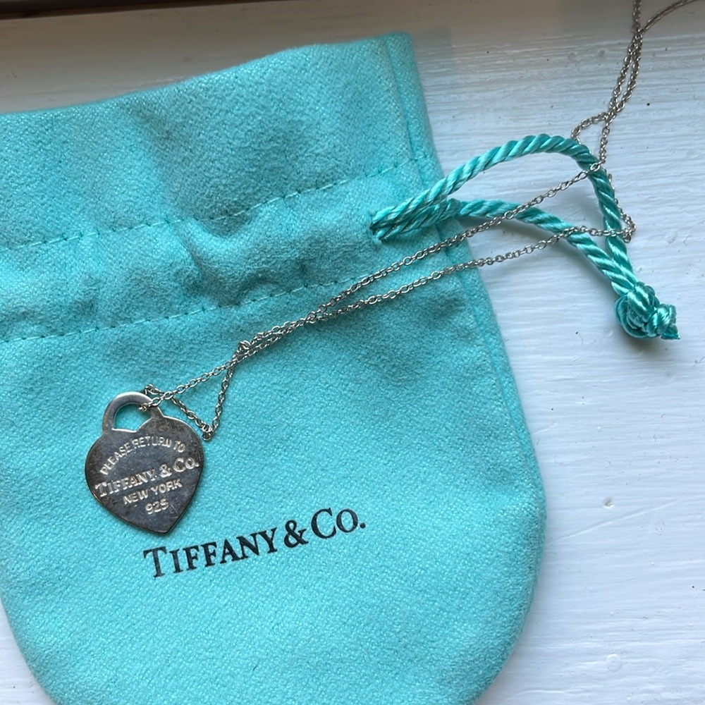 Return to Tiffany Heart Tag Pendant and chain